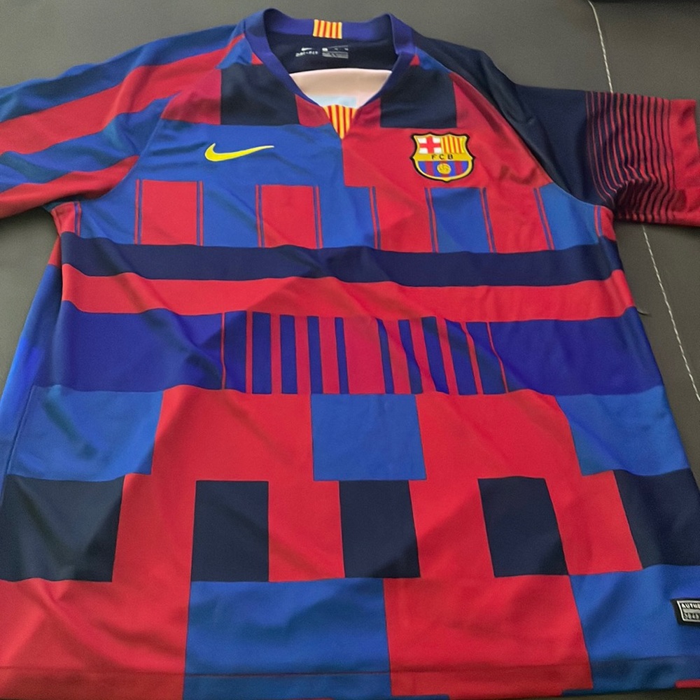 In great shape no stain red and blue FCB nike 2018 Barcelona